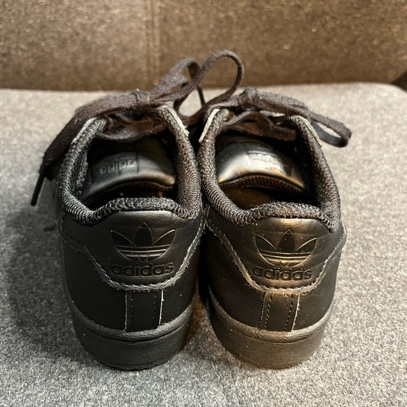 adidas Unisex-Child Superstar Shoes Junior Sneaker 11K - Picture 6 of 7